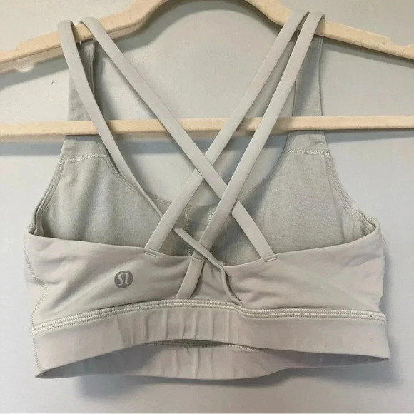 Lululemon mint green bra  4 - Picture 3 of 3